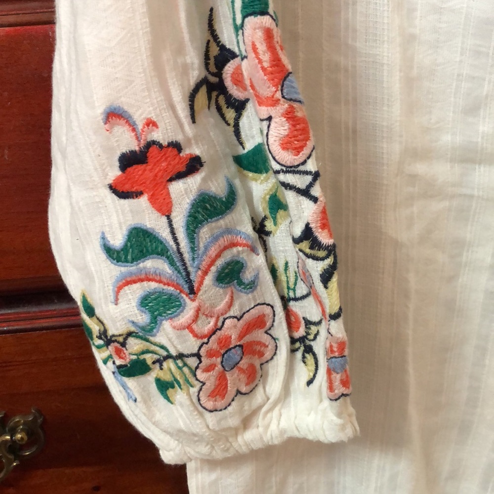 Max Studio - Picture 2 of 6